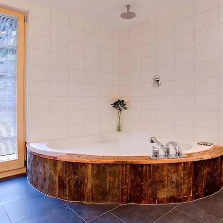 Contact Us At What App - 0041-798-079-427 To Book!! - 3 Beds In Traditional Swiss Chalet Villa *