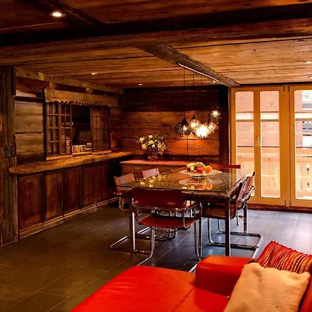 Villa Contact Us At What App - 0041-798-079-427 To Book!! - 3 Beds In Traditional Swiss Chalet *